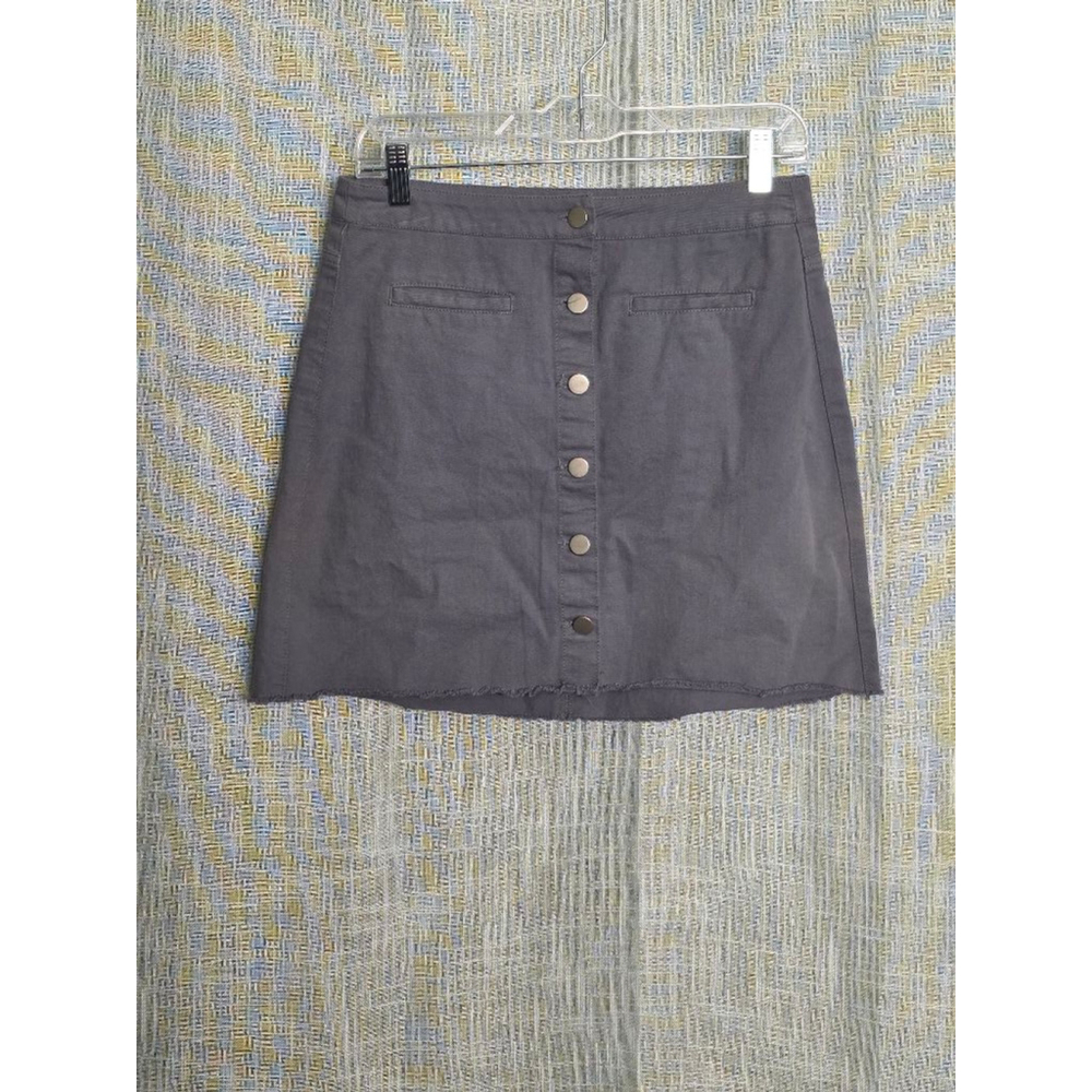 Women's Charlotte Russe Gray Mini Skirt Size‎ M